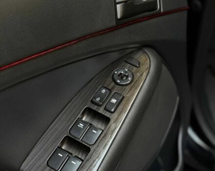 Черный Киа Другая, объемом двигателя 2 л и пробегом 270 тыс. км за 8500 $, фото 12 на Automoto.ua