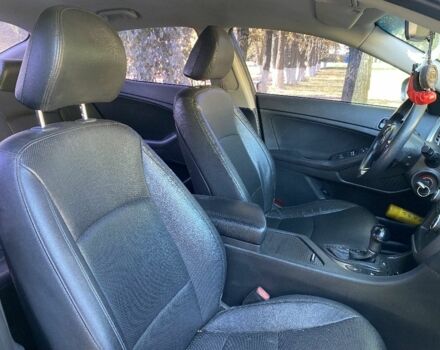 Черный Киа Другая, объемом двигателя 2 л и пробегом 200 тыс. км за 7600 $, фото 10 на Automoto.ua