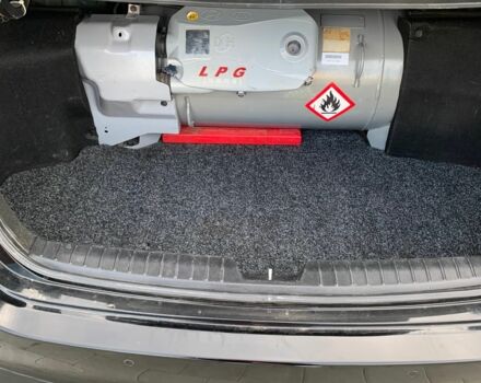 Черный Киа Другая, объемом двигателя 2 л и пробегом 193 тыс. км за 8000 $, фото 12 на Automoto.ua