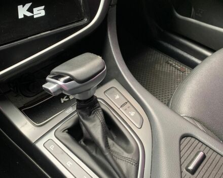 Черный Киа Другая, объемом двигателя 2 л и пробегом 193 тыс. км за 8000 $, фото 8 на Automoto.ua