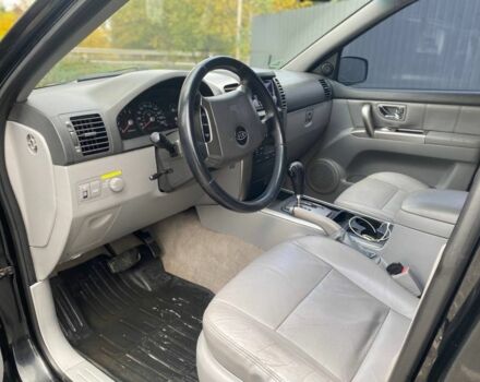 Черный Киа Другая, объемом двигателя 2.5 л и пробегом 275 тыс. км за 7499 $, фото 5 на Automoto.ua