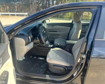 Черный Киа Другая, объемом двигателя 2 л и пробегом 45 тыс. км за 3150 $, фото 7 на Automoto.ua