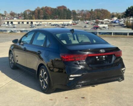 Черный Киа Другая, объемом двигателя 2 л и пробегом 45 тыс. км за 3150 $, фото 4 на Automoto.ua