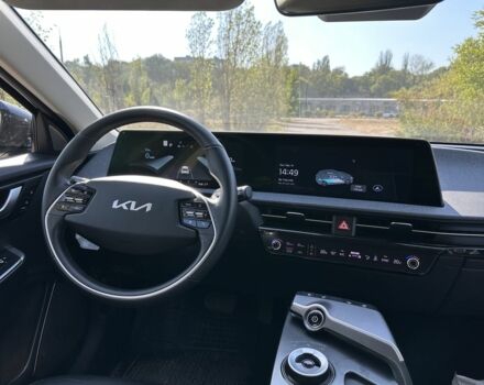 Чорний Кіа Інша, об'ємом двигуна 0 л та пробігом 76 тис. км за 23800 $, фото 5 на Automoto.ua