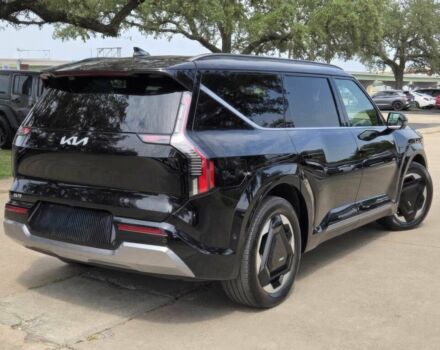 Чорний Кіа Інша, об'ємом двигуна 0 л та пробігом 20 тис. км за 14500 $, фото 5 на Automoto.ua