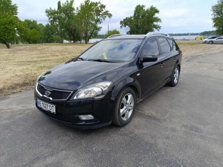 Киа Другая 2012 в Каменское - Днепродзержинск на Automoto.ua Черный Киа Другая, объемом двигателя 1.6 л и пробегом 271 тыс. км за 7000 $, фото 1 на Automoto.ua