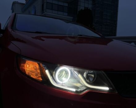 Красный Киа Другая, объемом двигателя 2 л и пробегом 165 тыс. км за 9700 $, фото 9 на Automoto.ua