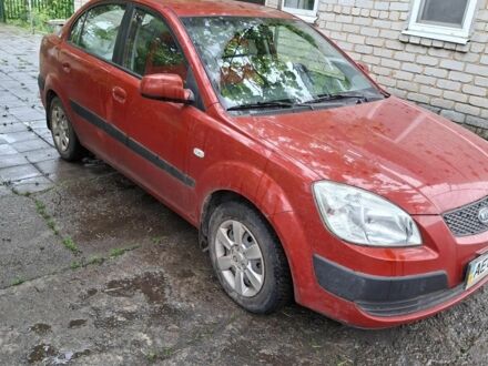 Кіа Інша 2007 у Пятихатках на Automoto.ua Червоний Кіа Інша, об'ємом двигуна 1.4 л та пробігом 42 тис. км за 5000 $, фото 1 на Automoto.ua