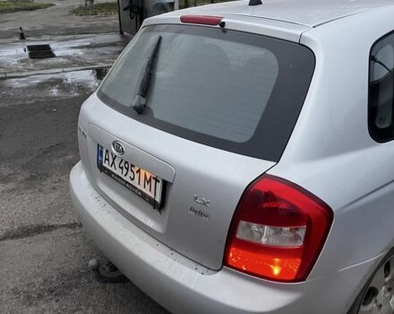 Сірий Кіа Інша, об'ємом двигуна 1.6 л та пробігом 300 тис. км за 5200 $, фото 3 на Automoto.ua