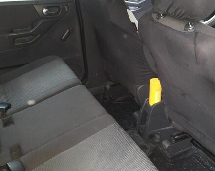 Сірий Кіа Інша, об'ємом двигуна 1.4 л та пробігом 217 тис. км за 5010 $, фото 4 на Automoto.ua