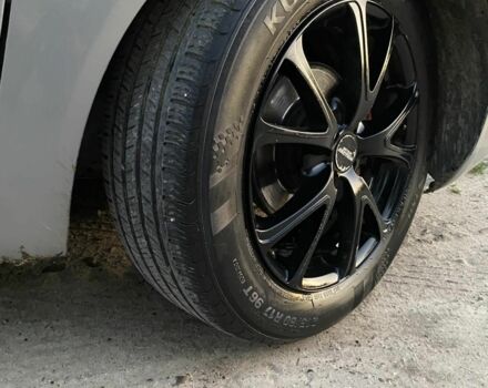 Сірий Кіа Інша, об'ємом двигуна 1.6 л та пробігом 294 тис. км за 3700 $, фото 7 на Automoto.ua