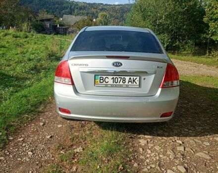 Серый Киа Другая, объемом двигателя 1.6 л и пробегом 224 тыс. км за 3700 $, фото 4 на Automoto.ua