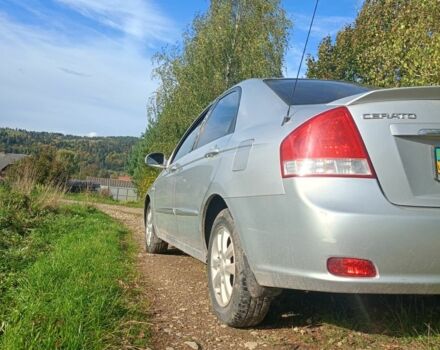 Серый Киа Другая, объемом двигателя 1.6 л и пробегом 224 тыс. км за 3700 $, фото 3 на Automoto.ua