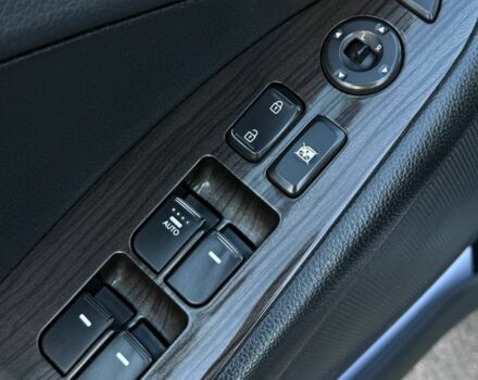 Серый Киа Другая, объемом двигателя 2 л и пробегом 315 тыс. км за 7500 $, фото 13 на Automoto.ua