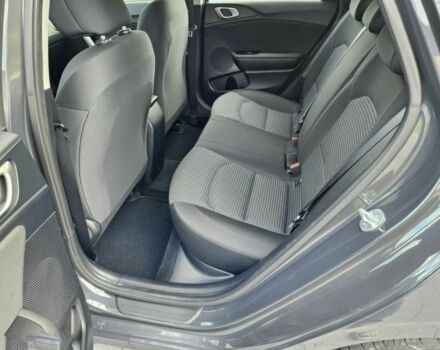 Сірий Кіа Інша, об'ємом двигуна 2 л та пробігом 48 тис. км за 14600 $, фото 7 на Automoto.ua