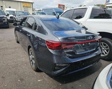 Сірий Кіа Інша, об'ємом двигуна 0 л та пробігом 23 тис. км за 12000 $, фото 2 на Automoto.ua