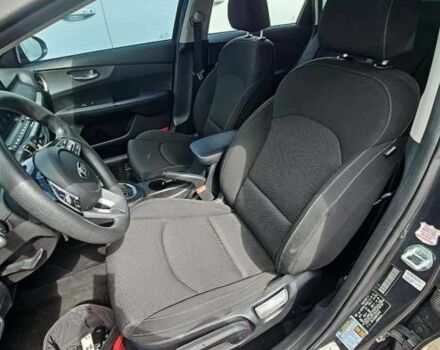 Сірий Кіа Інша, об'ємом двигуна 0 л та пробігом 23 тис. км за 12000 $, фото 8 на Automoto.ua