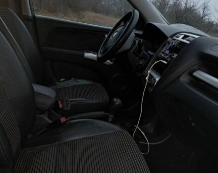 Серый Киа Другая, объемом двигателя 2 л и пробегом 315 тыс. км за 3313 $, фото 3 на Automoto.ua