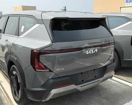 Серый Киа Другая, объемом двигателя 0 л и пробегом 19 тыс. км за 21300 $, фото 5 на Automoto.ua