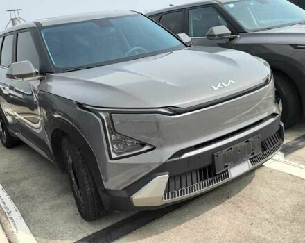 Серый Киа Другая, объемом двигателя 0 л и пробегом 19 тыс. км за 21300 $, фото 3 на Automoto.ua