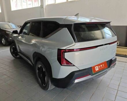 Сірий Кіа Інша, об'ємом двигуна 0 л та пробігом 23 тис. км за 23500 $, фото 2 на Automoto.ua