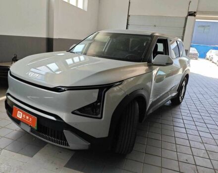 Сірий Кіа Інша, об'ємом двигуна 0 л та пробігом 23 тис. км за 23500 $, фото 3 на Automoto.ua