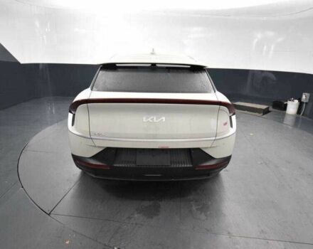 Сірий Кіа Інша, об'ємом двигуна 0 л та пробігом 8 тис. км за 10000 $, фото 2 на Automoto.ua