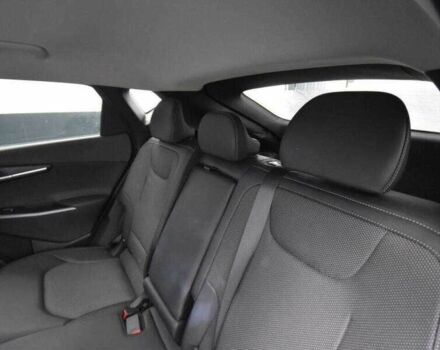 Сірий Кіа Інша, об'ємом двигуна 0 л та пробігом 8 тис. км за 10000 $, фото 9 на Automoto.ua