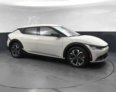 Сірий Кіа Інша, об'ємом двигуна 0 л та пробігом 8 тис. км за 10000 $, фото 6 на Automoto.ua