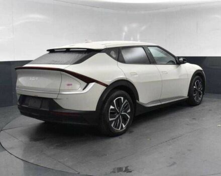 Сірий Кіа Інша, об'ємом двигуна 0 л та пробігом 8 тис. км за 10000 $, фото 4 на Automoto.ua