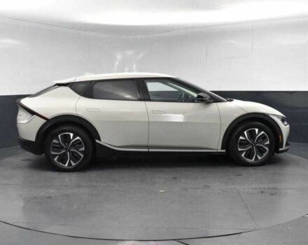 Сірий Кіа Інша, об'ємом двигуна 0 л та пробігом 8 тис. км за 10000 $, фото 5 на Automoto.ua