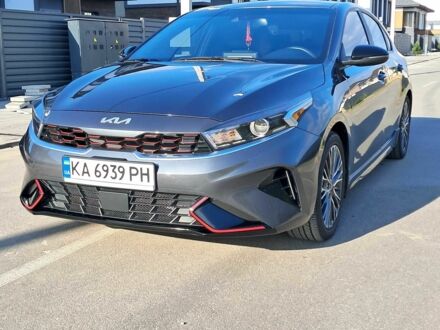 Сірий Кіа Інша, об'ємом двигуна 2 л та пробігом 64 тис. км за 17800 $, фото 1 на Automoto.ua