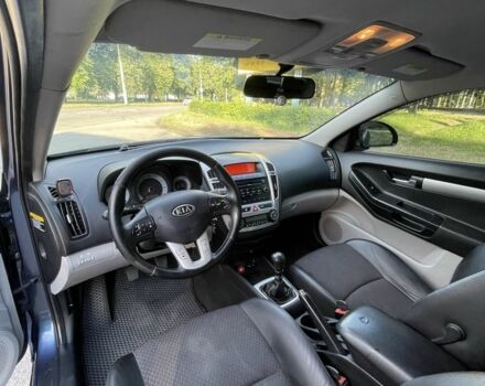 Синий Киа Другая, объемом двигателя 1.4 л и пробегом 336 тыс. км за 4700 $, фото 6 на Automoto.ua