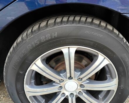 Синий Киа Другая, объемом двигателя 1.6 л и пробегом 269 тыс. км за 5100 $, фото 9 на Automoto.ua