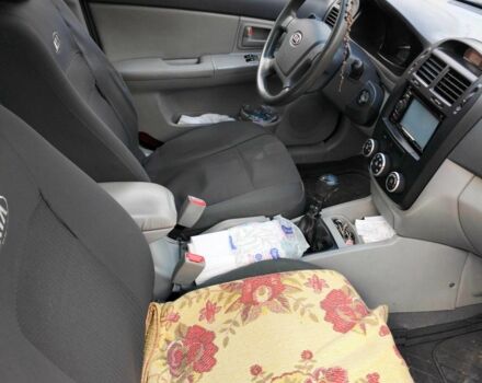 Синий Киа Другая, объемом двигателя 1.6 л и пробегом 269 тыс. км за 5100 $, фото 5 на Automoto.ua