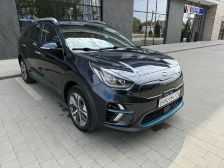 Синій Кіа Інша, об'ємом двигуна 0 л та пробігом 147 тис. км за 17400 $, фото 1 на Automoto.ua