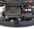 Білий Кіа Форте, об'ємом двигуна 2 л та пробігом 86 тис. км за 12000 $, фото 16 на Automoto.ua