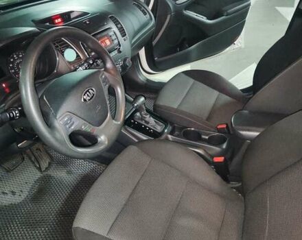 Білий Кіа Форте, об'ємом двигуна 2 л та пробігом 133 тис. км за 9900 $, фото 14 на Automoto.ua