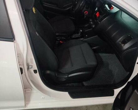 Білий Кіа Форте, об'ємом двигуна 2 л та пробігом 133 тис. км за 9900 $, фото 11 на Automoto.ua