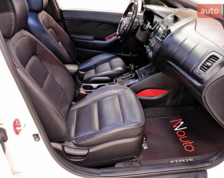 Белый Киа Форте, объемом двигателя 1.59 л и пробегом 90 тыс. км за 12500 $, фото 40 на Automoto.ua