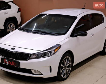 Белый Киа Форте, объемом двигателя 1.59 л и пробегом 90 тыс. км за 12500 $, фото 2 на Automoto.ua