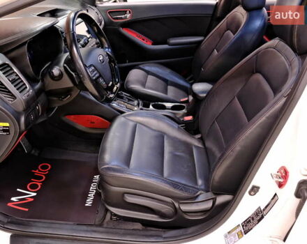 Белый Киа Форте, объемом двигателя 1.59 л и пробегом 90 тыс. км за 12500 $, фото 28 на Automoto.ua