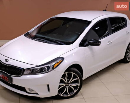 Белый Киа Форте, объемом двигателя 1.59 л и пробегом 90 тыс. км за 12500 $, фото 10 на Automoto.ua