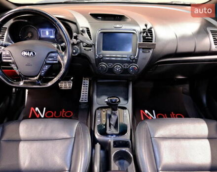 Белый Киа Форте, объемом двигателя 1.59 л и пробегом 90 тыс. км за 12500 $, фото 43 на Automoto.ua