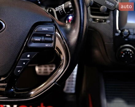 Белый Киа Форте, объемом двигателя 1.59 л и пробегом 90 тыс. км за 12500 $, фото 20 на Automoto.ua