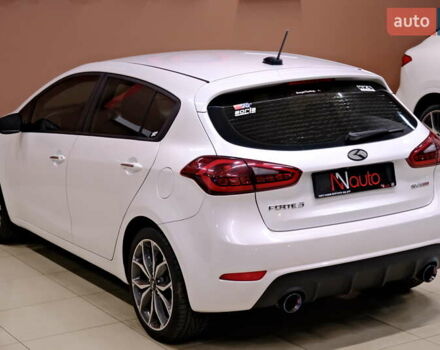 Белый Киа Форте, объемом двигателя 1.59 л и пробегом 90 тыс. км за 12500 $, фото 16 на Automoto.ua
