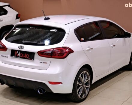 Белый Киа Форте, объемом двигателя 1.6 л и пробегом 90 тыс. км за 12500 $, фото 4 на Automoto.ua