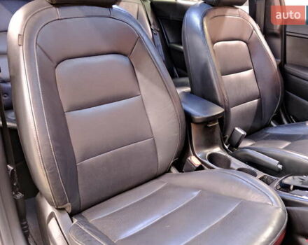 Белый Киа Форте, объемом двигателя 1.59 л и пробегом 90 тыс. км за 12500 $, фото 42 на Automoto.ua