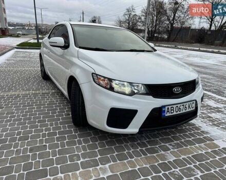 Белый Киа Форте, объемом двигателя 2 л и пробегом 209 тыс. км за 7500 $, фото 21 на Automoto.ua