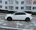 Белый Киа Форте, объемом двигателя 2 л и пробегом 209 тыс. км за 7500 $, фото 9 на Automoto.ua
